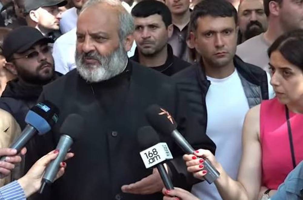 Իշխանությունները հոգեվարքի մեջ են, նահանջելու տեղ չունենք. Բագրատ Սրբազան