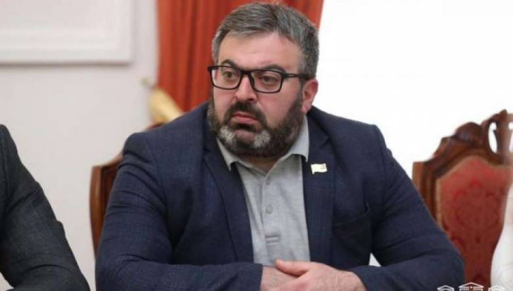 Լուծարում են Հանրապետության՝ երկրորդ մեծության գրադարանը․ Գառնիկ Դանիելյան
