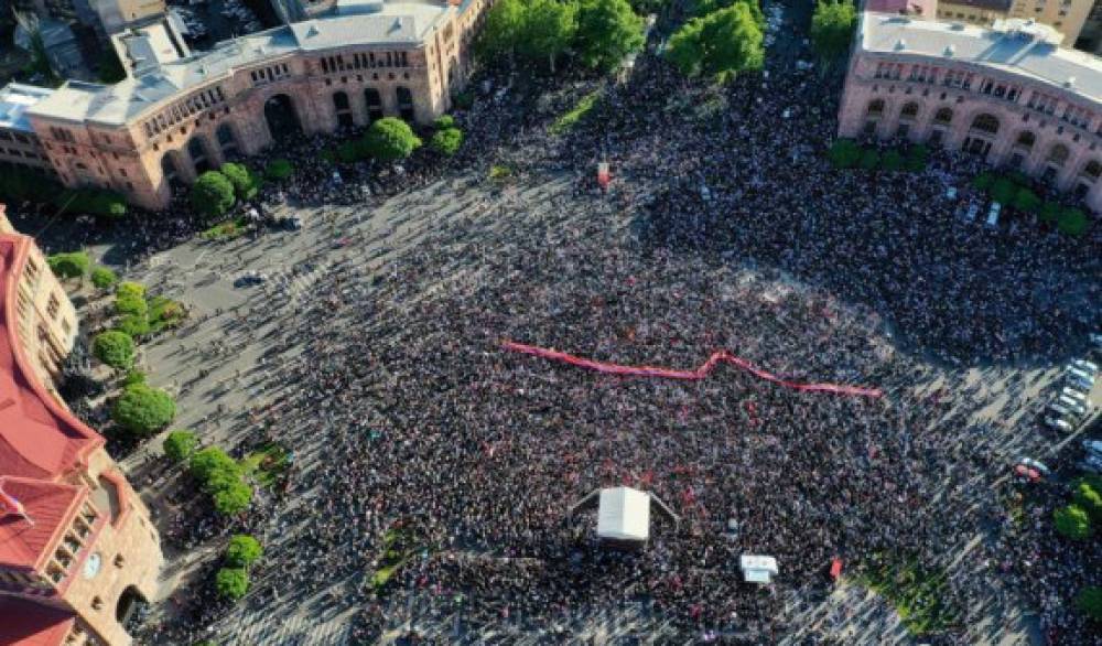 Հրապարակի առաջին իսկ կադրերը խուճապ են առաջացրել իշխանական շարքերում․ «Հրապարակ»
