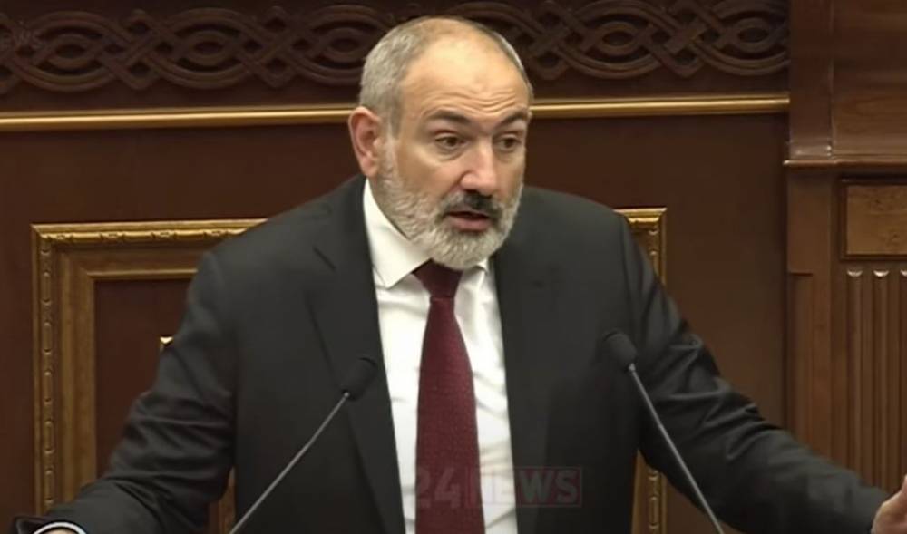 Փաշինյանը էլի հիշեց Պապ թագավորին, Եկեղեցուն ազդեցության գործակալ անվանեց ու խոստացավ` հարցը կլուծվի