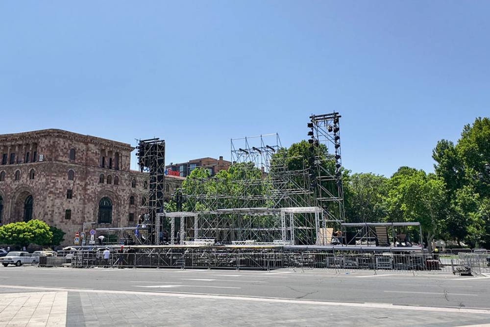 Հունիսի 1-ին «Փայլոու»-ն կներկայացվի բացօթյա