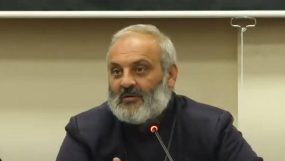 Ապագա բառը լավ բառ է, բայց կքննարկենք մեր գալիքի տեսլականը․ Սրբազանը՝ կրթության ոլորտի մասնագետներին