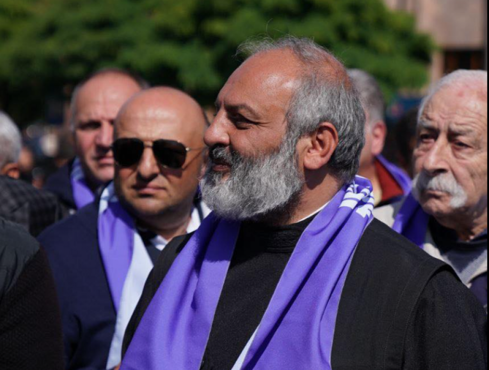 Խնդրել եմ 30-ամյա իմ հոգևոր ծառայությունը սառեցնել․ Բագրատ Սրբազան