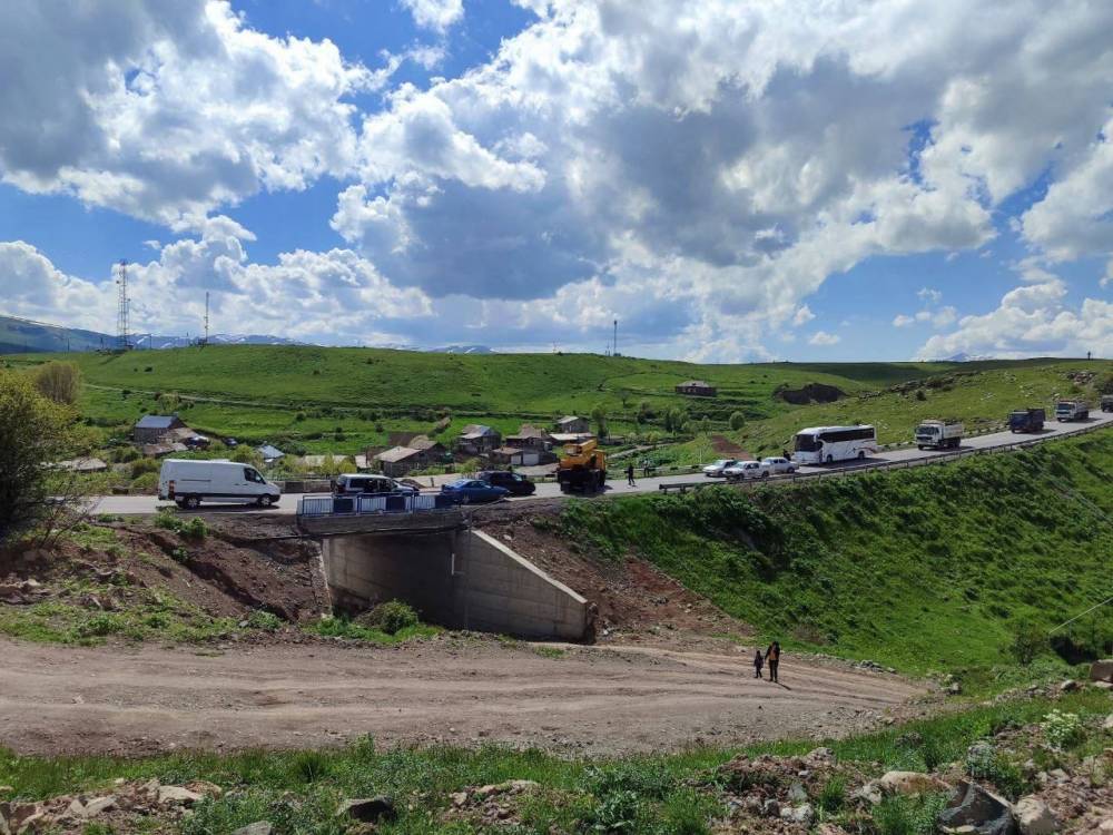 Հայաստան-Իրան միջպետական ճանապարհը շարունակում է փակ մնալ Սիսիանի հատվածում