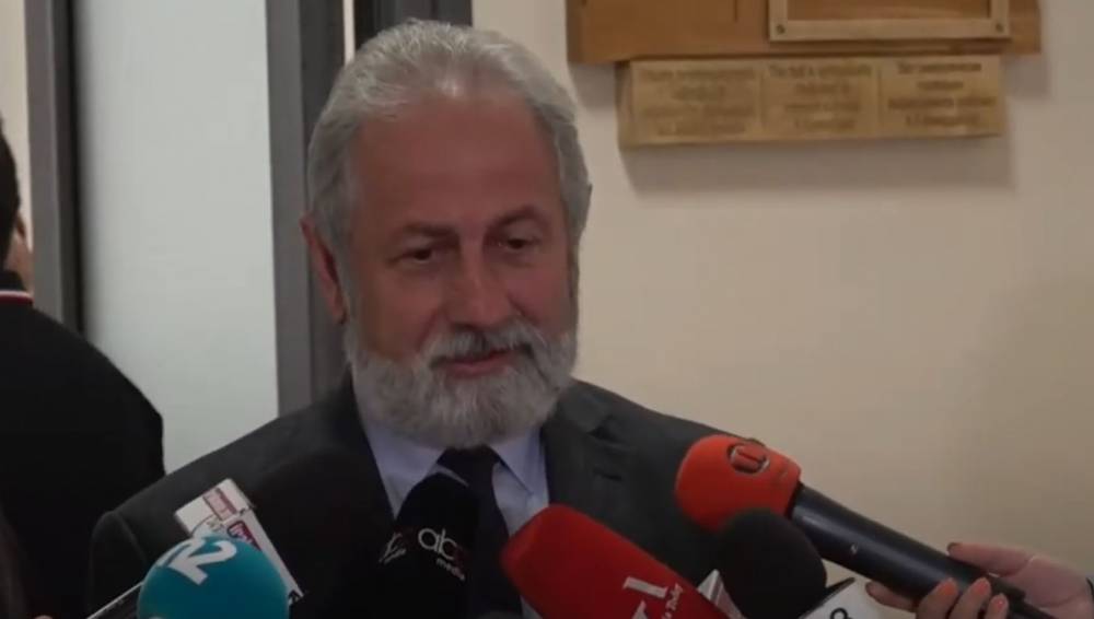 Արցախի պետնախարարն ու բազմաթիվ պաշտոնյաներ այստեղ են՝ հանդիպելու Սրբազանի հետ. ԱՀ ԱԺ փոխխոսնակ