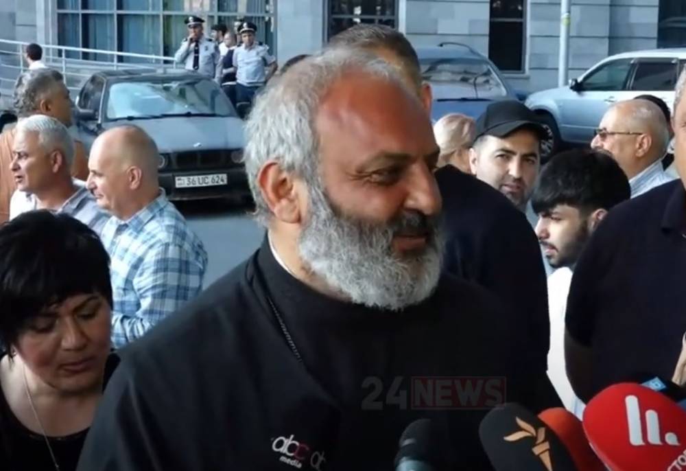 Այս մարդը ձախողել է ամեն ինչ, մեր երկրի սիմվոլներն է գողացել, որոնցով մարդիկ մեծանում են. Սրբազան