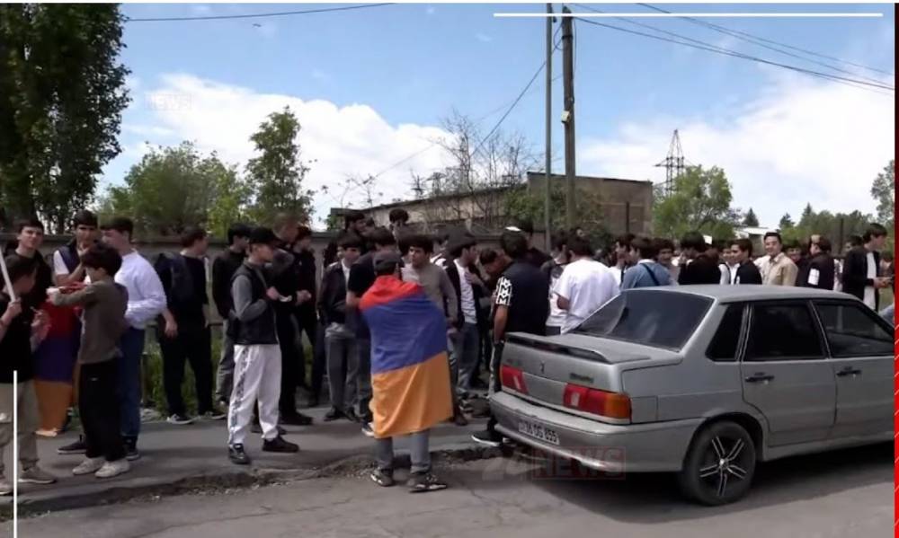 Աբովյանում այս պահին դասադուլ է ընթանում (տեսանյութ)