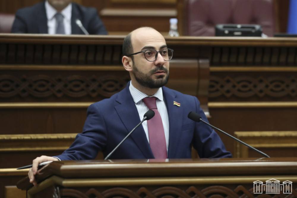 Ես էլ եմ տալիս այդ որակումը նման սրբшպիղծ հոգևորականներին, թող գնան մտնեն այն ծակերը որտեղից դուրս են եկել. Արթուր Հովհաննիսյան (տեսանյութ)