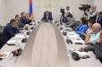 Գնացի ես, խոսում եմ, ցույց չեն տալիս, անջատում են. ԱԺ հանձնաժողովի նիստում ուրախ տրամադրություն է