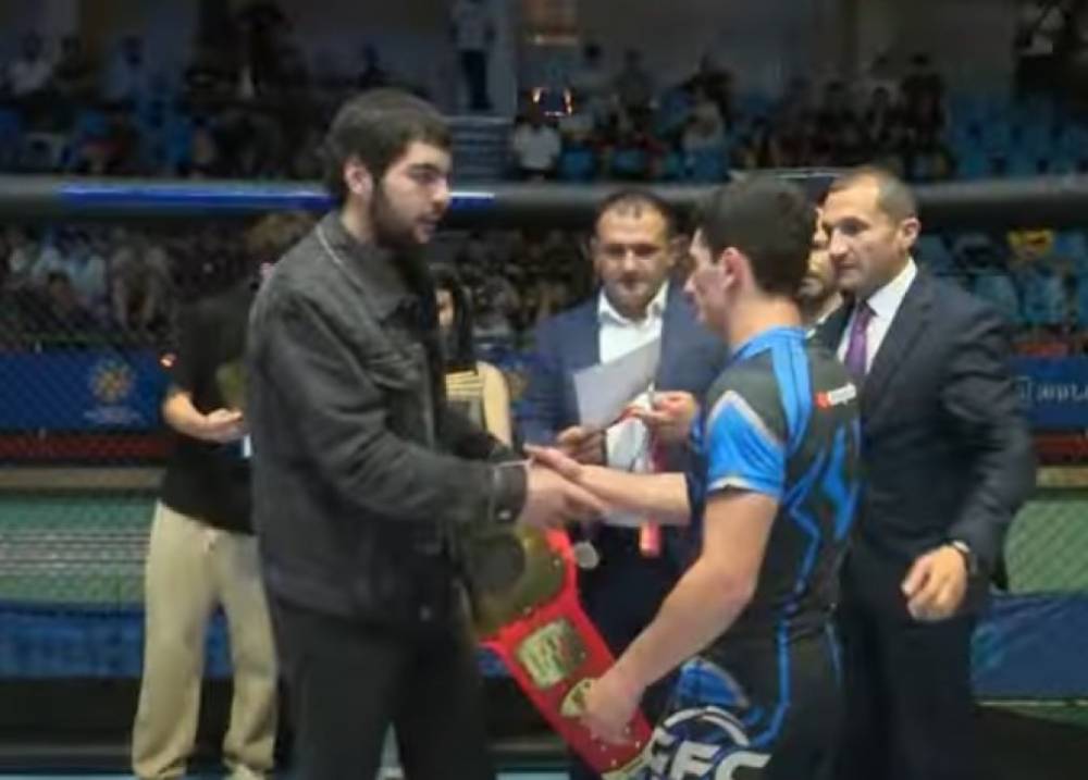 Հովհաննես Ծառուկյանը պարգևատրել է MMA-ի չեմպիոններին (Տեսանյութ)