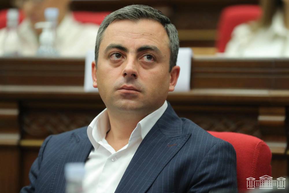 Դրանք անհայրենիք, անսրբություն անձի ձևակերպումներ են. Իշխան Սաղաթելյանը՝ Փաշինյանի ուղերձի մասին