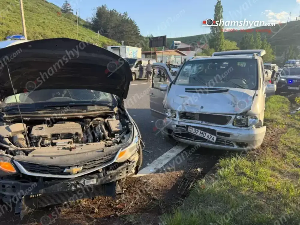 «Չայնիի» ոլորաններում մեքենաներ են բախվել, 7 վիրավոր կա