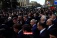 Լարված իրավիճակ ոստիկանները թույլ չեն տալիս գյումրեցիները մոտենան Մակրոնին