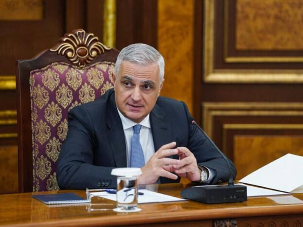 Իշխանությունը տագնապալից սպասումների մեջ է․ «Հրապարակ»