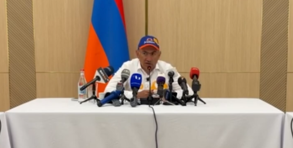 «Սուտ եք խոսում». «որ լրատվամիջոցնա՞». Փաշինյանի եւ լրագրողի վեճը