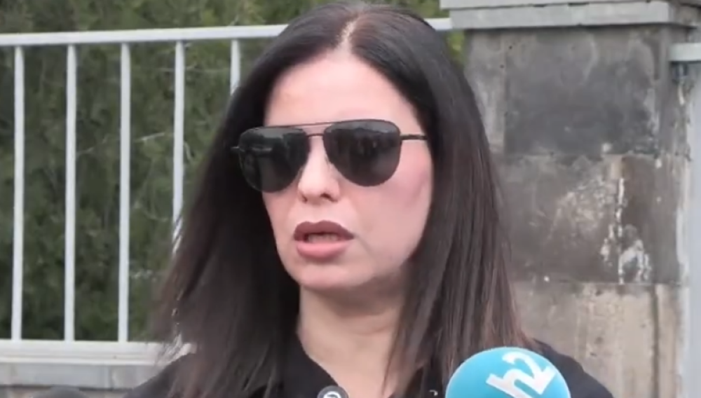 Փաշինյանը զառանցանքների մեջ է, իրեն պատեպատ է տալիս. Մանուկյան