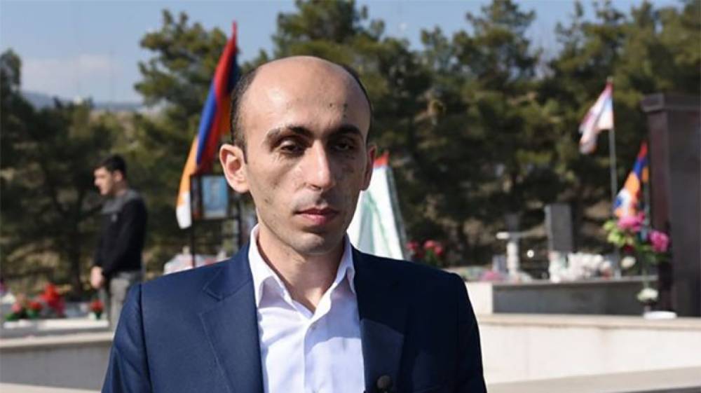 «Այսօրվա տեսանյութը իշխանությունների կազմակերպած բեմադրությունն է, որ Փաշինյանը ատելության ու բռնաճնշումների նոր չափաբաժին ապահովի արցախցիների և ընդդիմադիրների հանդեպ». Բեգլարյան