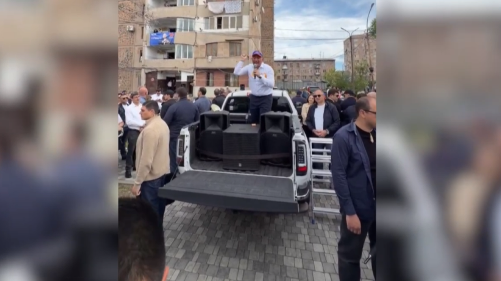 Ձեզ դրել եք «ալֆա-սամեցի» տեղը, կկտրեմ արա. Նիկոլ Փաշինյանը հունից դուրս եկավ