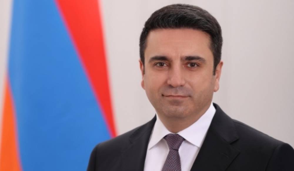 Աշխատանքն է բարեկեցիկ կյանք ունենալու միակ բանալին․ Ալեն Սիմոնյան