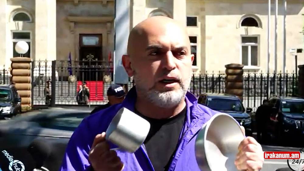 «Կռուշկա», «Թաս» նախագահականի դիմաց. իրավիճակը լարվեց