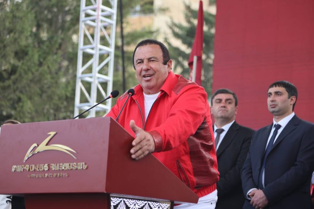 Մակրոնն էսօր կա, վաղը՝ չկա, նա արդեն 7 տոկոսանոց մարդ է. Գագիկ Ծառուկյան (տեսանյութ)