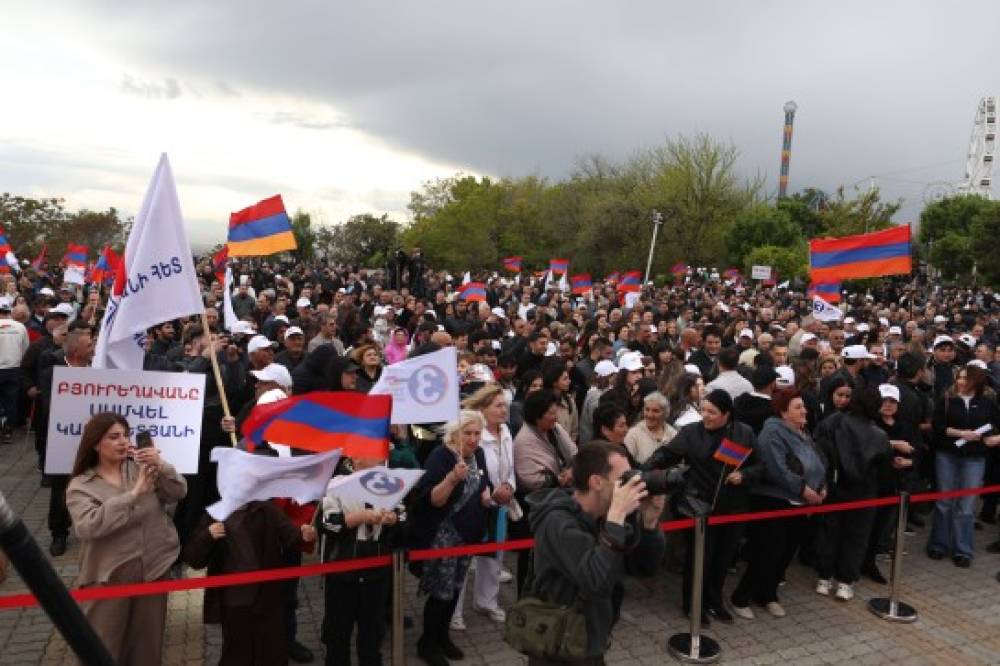 Իշխանական քարոզչամեքենան ստում է, հանրահավաքի վայրից ոչ մի անձ բերման չի ենթարկվել. «Ուժեղ Հայաստան»