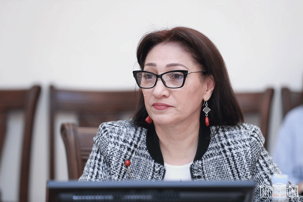 Բլոգերը հայտնվել է Կիրանցի դպրոցի բունկերում, նկարահանել. Լիլիթ Գալստյանը դիմեց նախարարին ու դատախազին