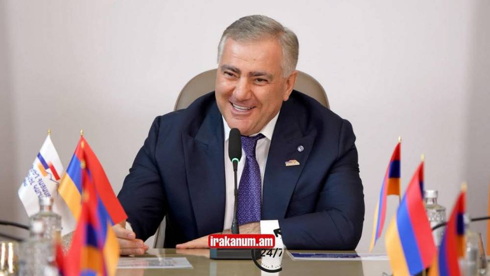 #Հրատապ. Սամվել Կարապետյանը պատասխանում է ԶԼՄ-ների հարցերին