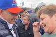 «Գոռալ, ճվալով չէ», «Ես գոռացի՞, կտորվում ենք»,. սպիտակցի կնոջ ու Փաշինյանի թեժ զրույցը