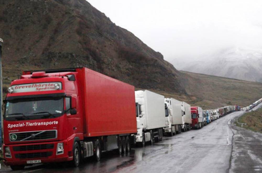 Ստեփանծմինդա-Լարս ավտոճանապարհը բաց է միայն մարդատար ավտոմեքենաների համար. ռուսական կողմում կա կուտակված 445 բեռնատար