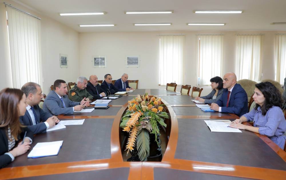 ՀՀ ՊՆ վարչական համալիրում քննարկվել են փորձնական ծրագրի արդյունքները