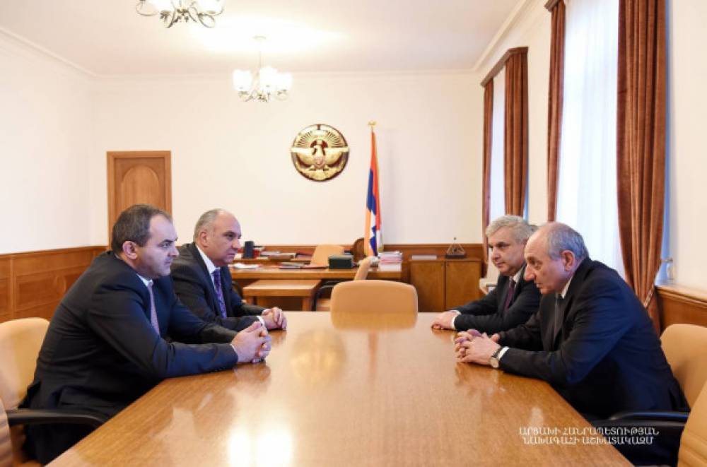 Բակո Սահակյանը ՀՀ գլխավոր դատախազի հետ քննարկել է համապատասխան գերատեսչությունների փոխգործակցությանն առնչվող հարցեր