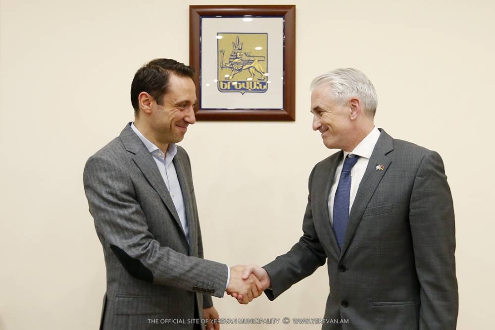 Քաղաքապետն ընդունել է Հայաստանում ՄԱԿ-ի մշտական համակարգող, ՄԱԶԾ մշտական ներկայացուցիչ Շոմբի Շարփին