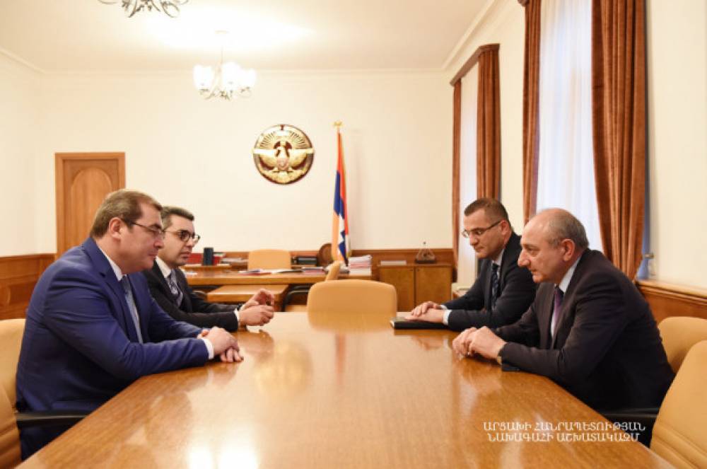 Բակո Սահակյանը ՀՀ ՊԵԿ ներկայացուցիչների հետ քննարկել է համագործակցությունը հարկային քաղաքականության ոլորտում