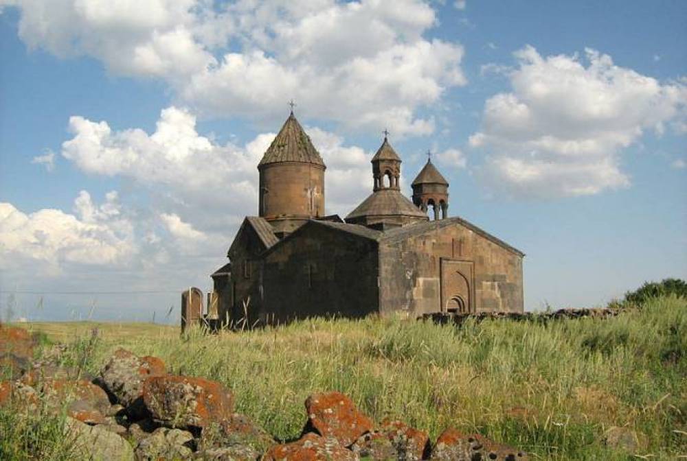 ՀՀ-ում տարբեր երկրների դեսպանների կանայք այցելել են Սաղմոսավանք