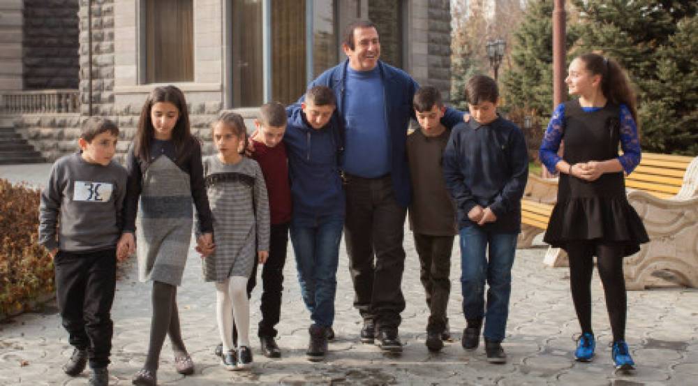 «Ես կամ»-ի բացառիկ հյուրը Գագիկ Ծառուկյանն է (տեսանյութ)