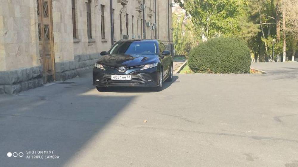 Լենա Նազարյանը ռուսական պետհամարանիշներո՞վ է շրջում.Hraparak.am