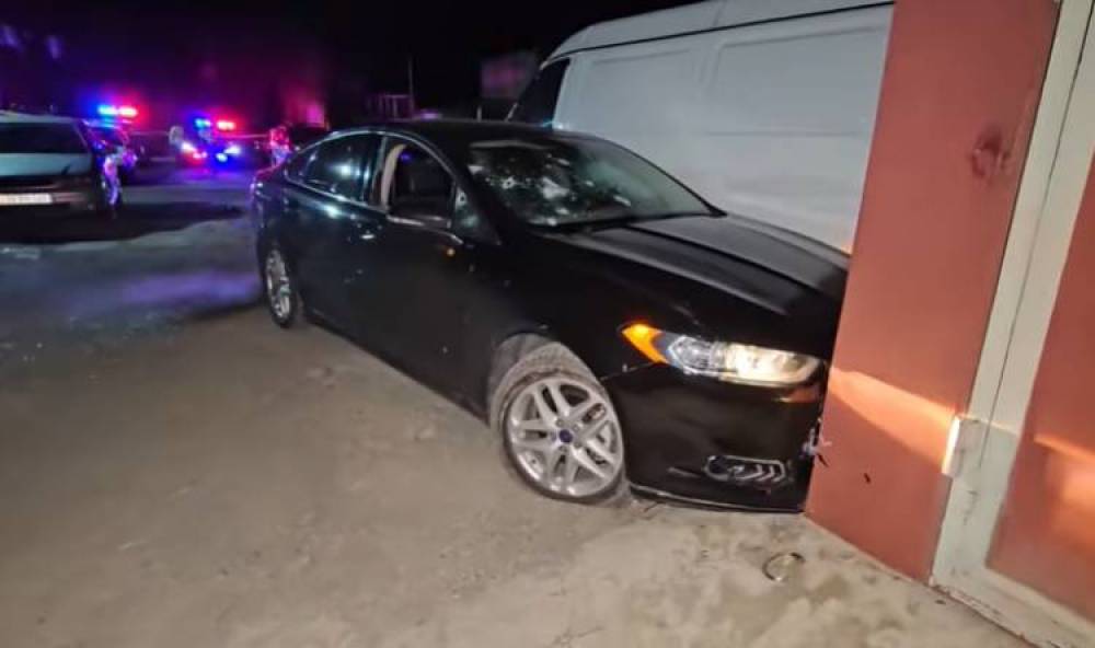 Ինքնաձիգով կրակել է համաքաղաքացու մեքենայի ուղղությամբ․ վերջինս փորձել է փախչել, սակայն բախվել է այլ մեքենայի