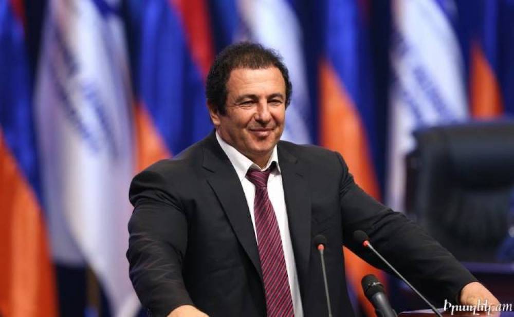 Վերոնշյալ տեսանյութը բացառապես հանրային ապակողմնորոշման ժանրից էր և ոչ ավելին․ Տոնոյան