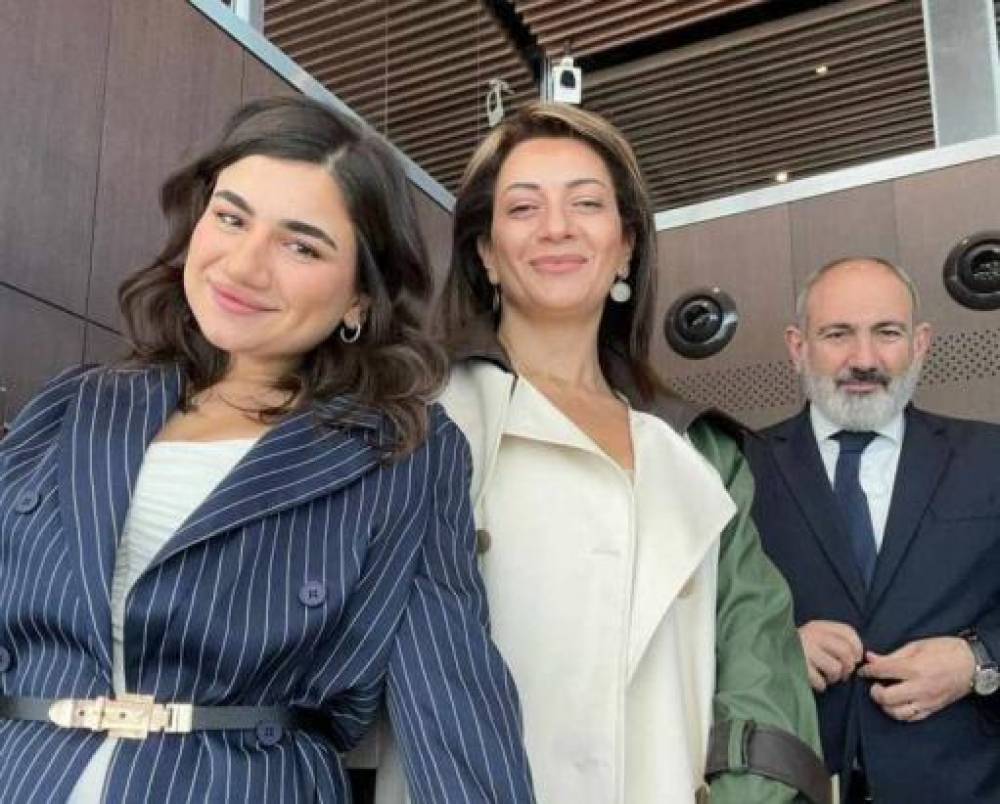 Ուղիղ 25 տարի` երեքով միասին. Փաշինյանը լուսանկար է հրապարակել