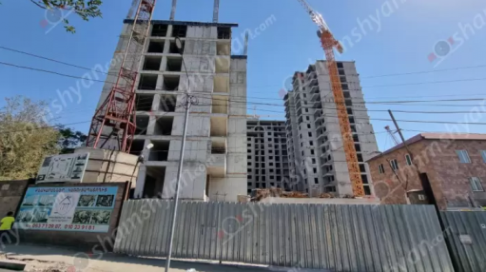 Երևանում կառուցվող էլիտար շենքում 32-ամյա տղամարդը բարձրությունից ընկել և տեղում մահացել է