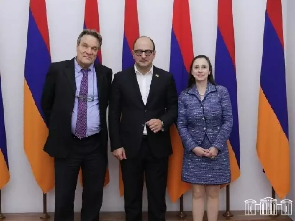 «Պատիվ ունեմ»-ի անդամները հանդիպել են ԵԽԽՎ մոնիտորինգի հանձնաժողովի Հայաստանի հարցով համազեկուցողների հետ