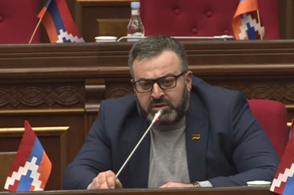 Բեռնատարները Վերին Լարսի անցակետից հետ են վերադառնում. Պատգամավոր