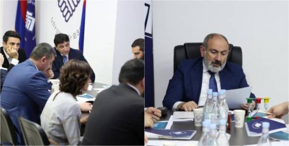 Փաշինյանը քննարկել է ավագանու «ՔՊ» խմբակցության աշխատանքները