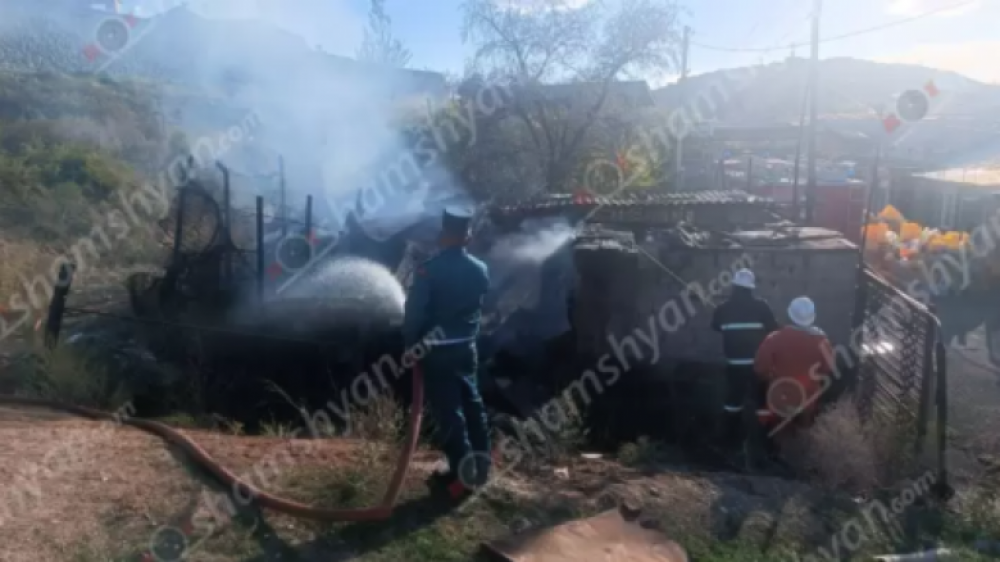 Վարդաշենում հրդեհ է բռնկվել լքված փայտյա շինությունում. ժամանել է հրշեջների 2 մարտական հաշվարկ