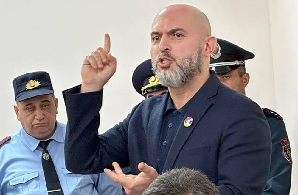 «Ձեր թեթև ձեռքով դեռ անազատության մեջ եմ». Աշոտյանը` դատավորին
