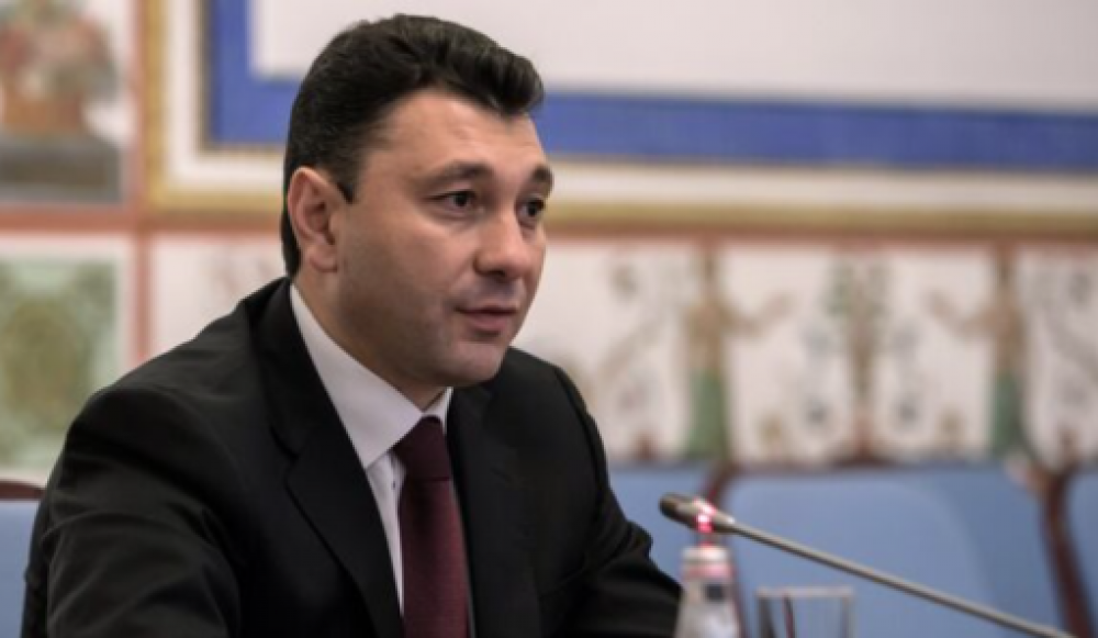 Թշնամին սպառնում է, իսկ մեզնից ոմանք ասում են՝ ի՞նչ տալու է, թող տա, միայն թե շուտ պայմանագիրը կնքի՝ պրծնենք