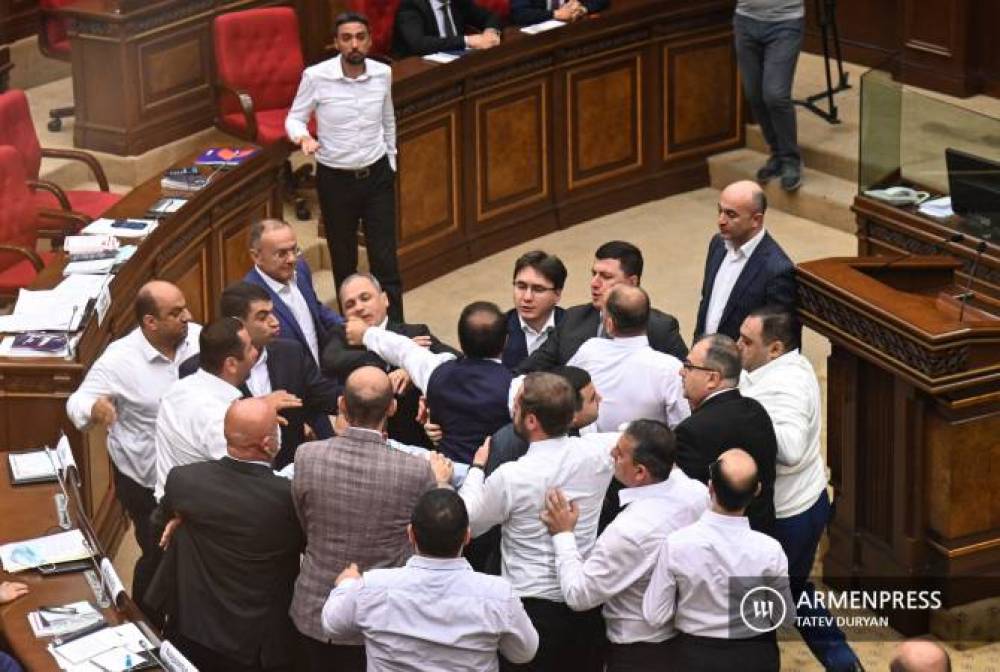 «Հայաստան» խմբակցությունում որոշել են «բլիժնի բոյ» մտնել ՔՊ-ականների հետ.«Հրապարակ»