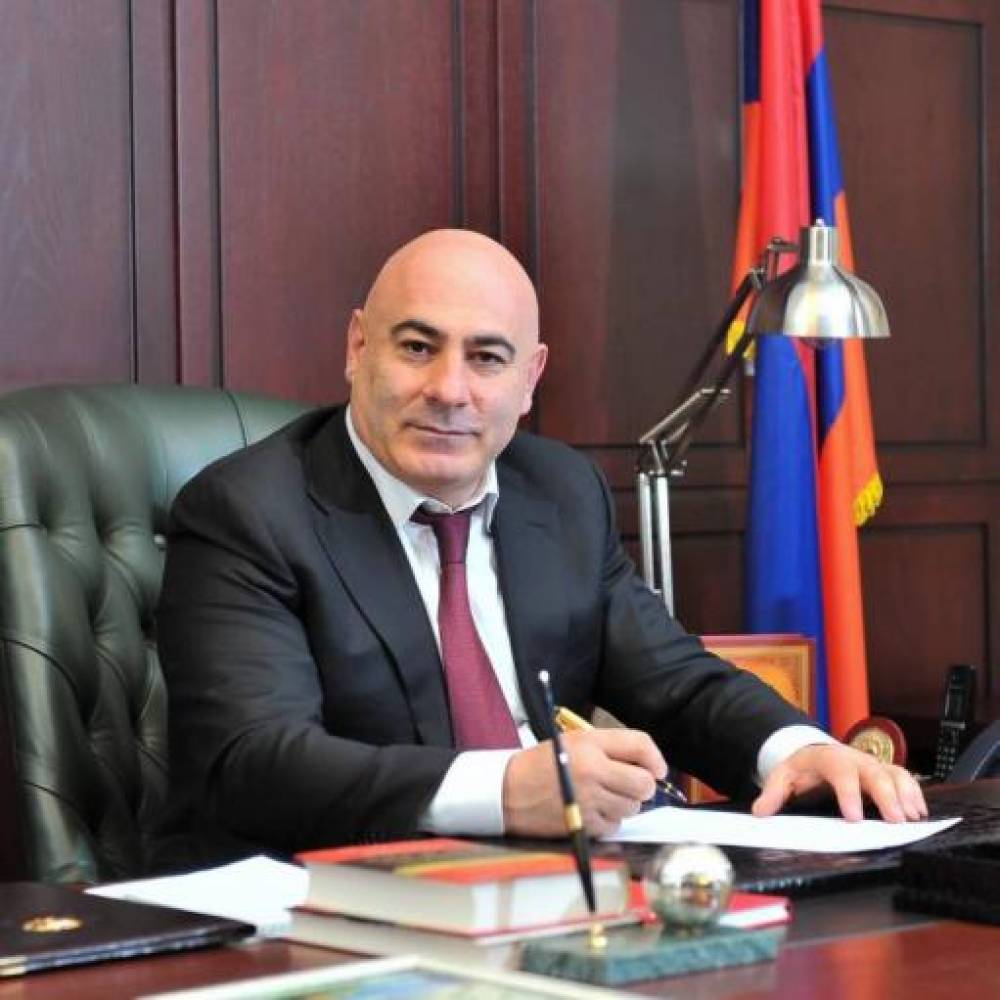 Գիշերն անհայտ անձը փորձել է ներխուժել Աբովյանի համայնքապետի առանձնատուն