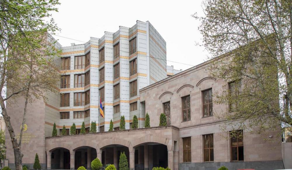 Վայոց ձորի մարզպետարանի վարչության նախկին պետը մարզի դպրոցներին և համայնքապետարաններին ուղղորդել է ապրանքներ գնել իր խանութներից